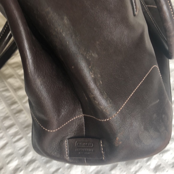 Authentic Coach handbag. - Picture 6 of 9